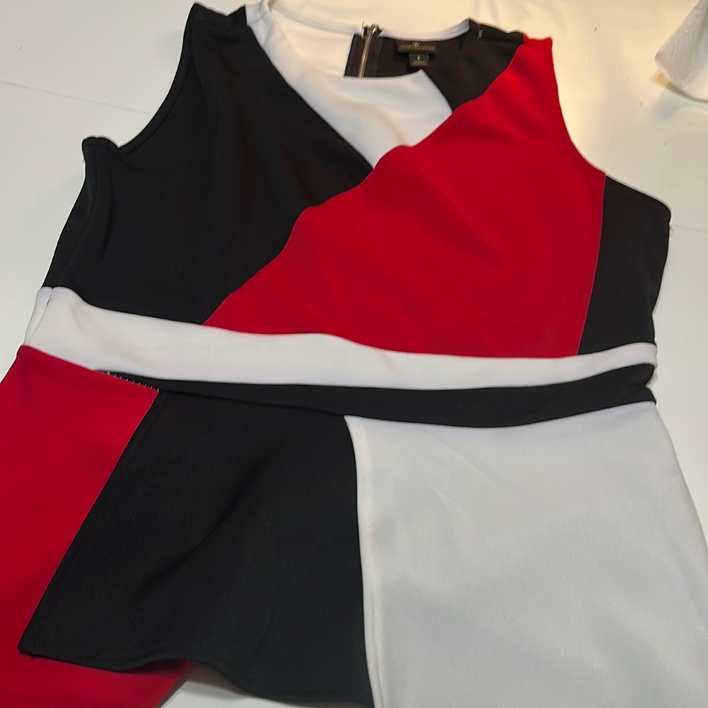 multicolored blouse zipper in back stretchy material